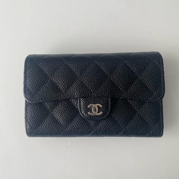 SOLD❌ Chanel Classic Flap Medium Wallet - Picture 2 of 16